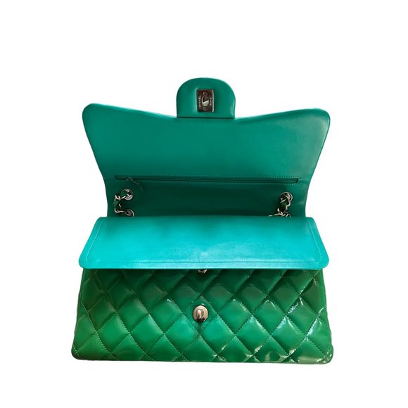 Chanel Patent leather flap bag - Picture 6 of 10